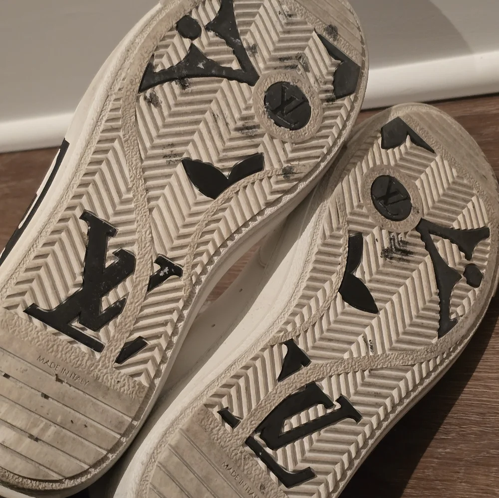 Louis vuitton Charlie shoes size 38.5